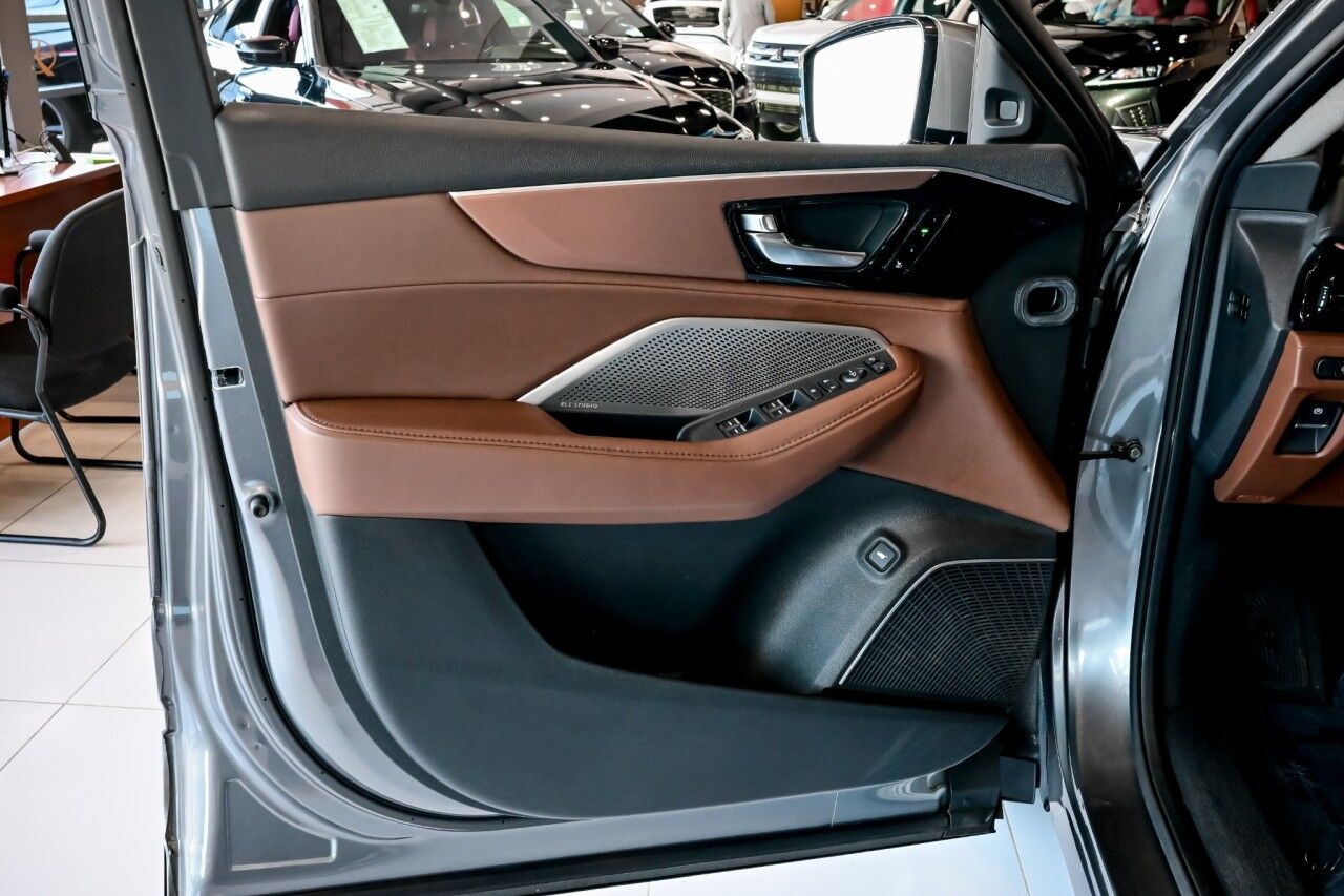 2023 Acura MDX SH-AWD Technology photo 15