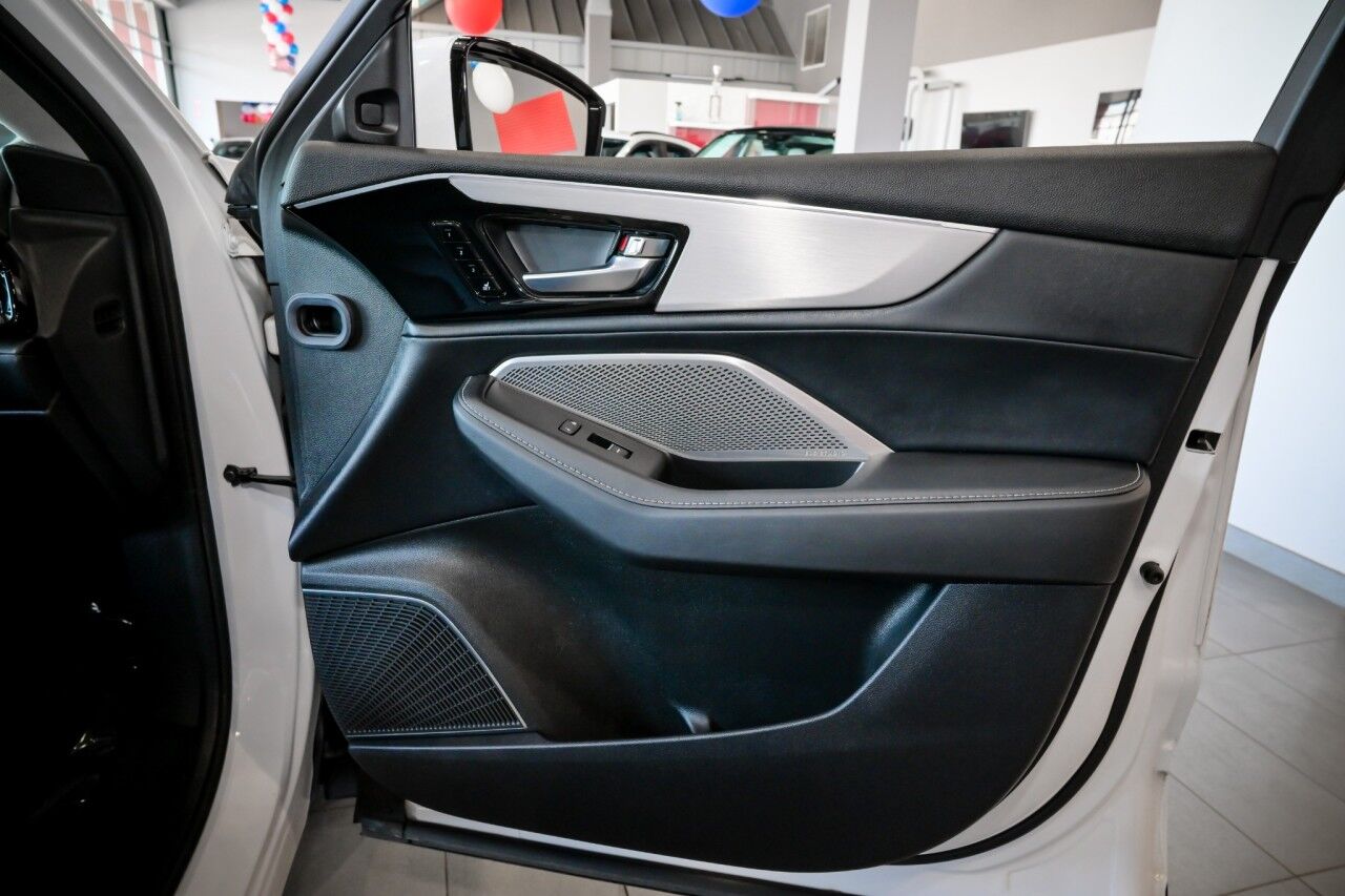 2023 Acura MDX SH-AWD Technology photo 32