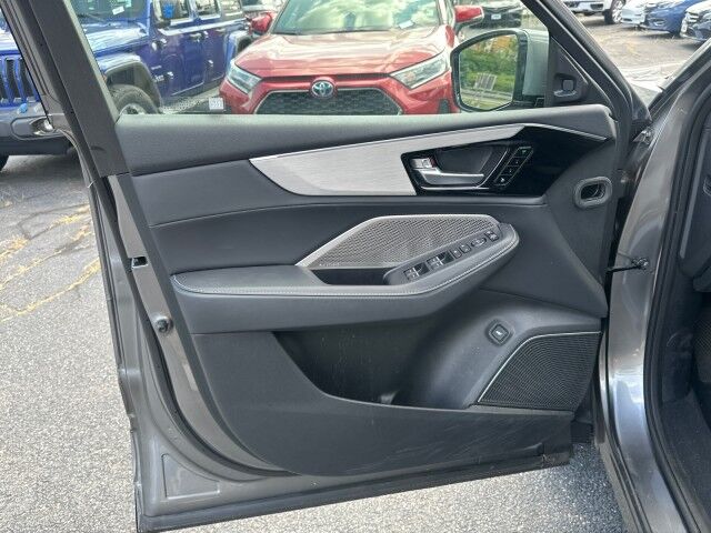 2023 Acura MDX w/Technology Package Worcester MA