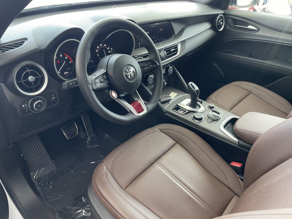 2023 Alfa Romeo Stelvio Lusso Sarasota FL