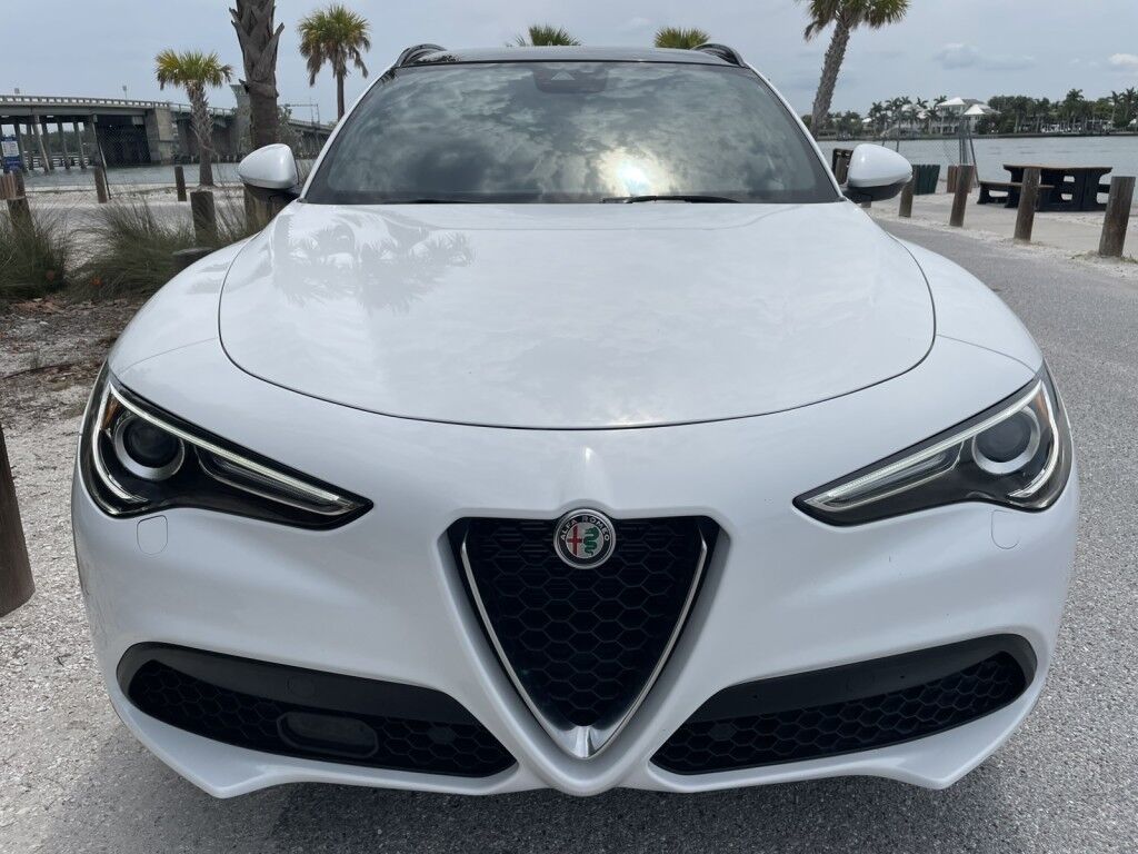 2023 Alfa Romeo Stelvio Ti~ALL WHEEL DRIVE~1 OWNER, CLEAN CARFAX~ACTIVE LANE ASSIST~BLIND SPOT ASSIST~ONLINE FINANCE AND SHIPPING AVAILABLE!!!! Sarasota FL