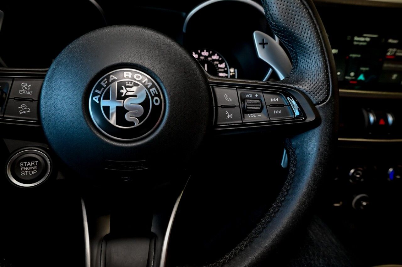 2023 Alfa Romeo Stelvio Veloce AWD , RED Interior Springfield NJ