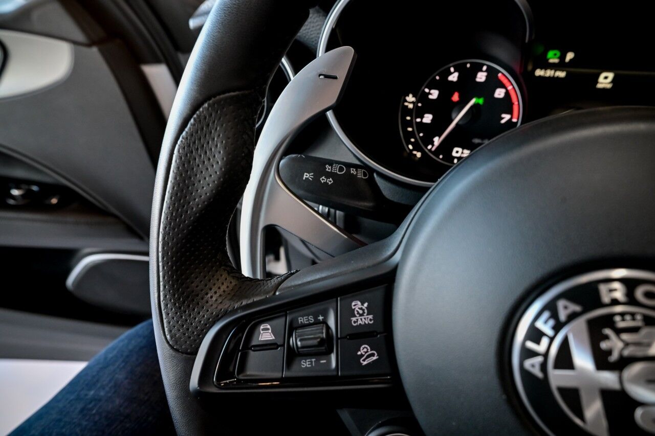 2023 Alfa Romeo Stelvio Veloce AWD , RED Interior Springfield NJ