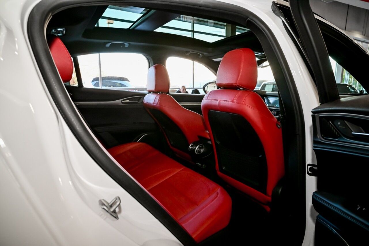 2023 Alfa Romeo Stelvio Veloce AWD , RED Interior Springfield NJ