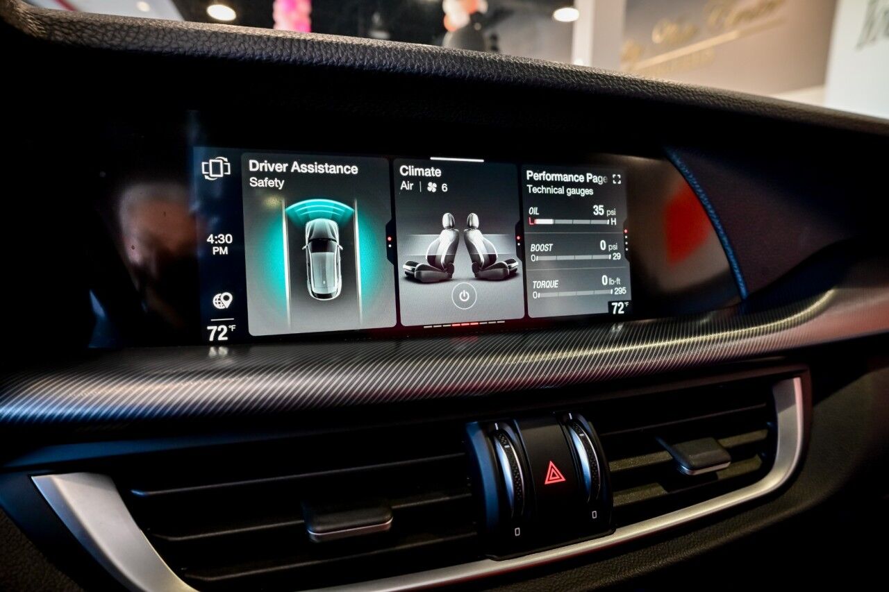 2023 Alfa Romeo Stelvio Veloce AWD , RED Interior Springfield NJ