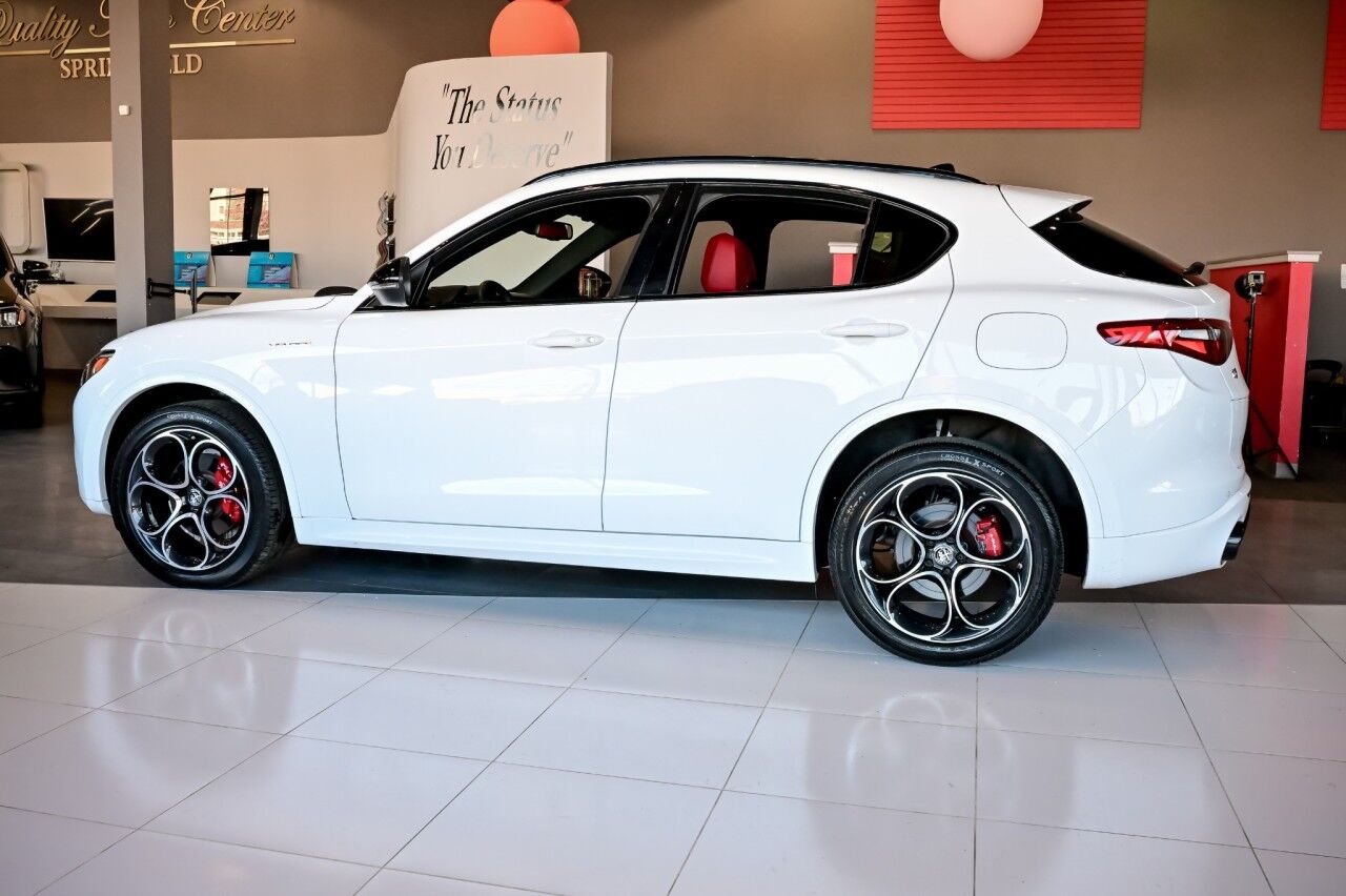 2023 Alfa Romeo Stelvio Veloce AWD , RED Interior Springfield NJ