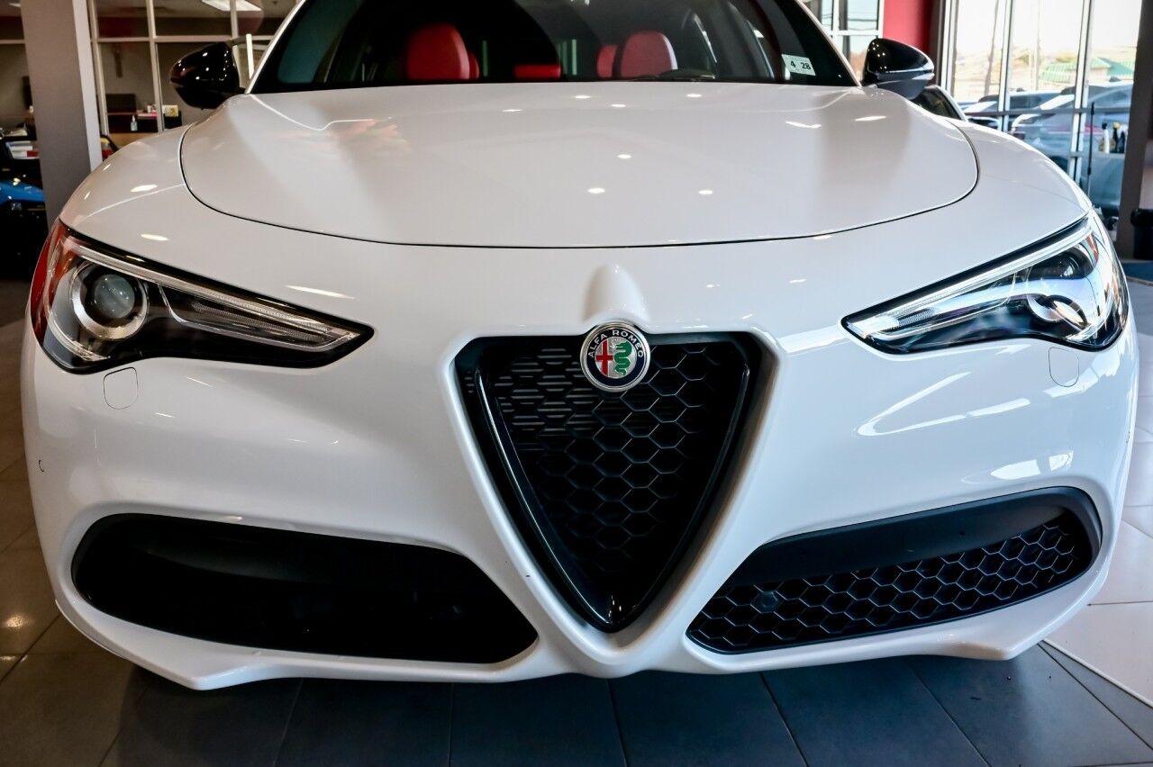 2023 Alfa Romeo Stelvio Veloce AWD , RED Interior Springfield NJ