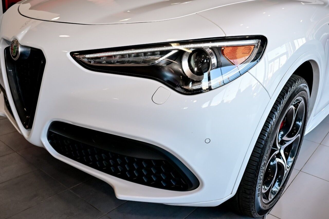 2023 Alfa Romeo Stelvio Veloce AWD , RED Interior Springfield NJ