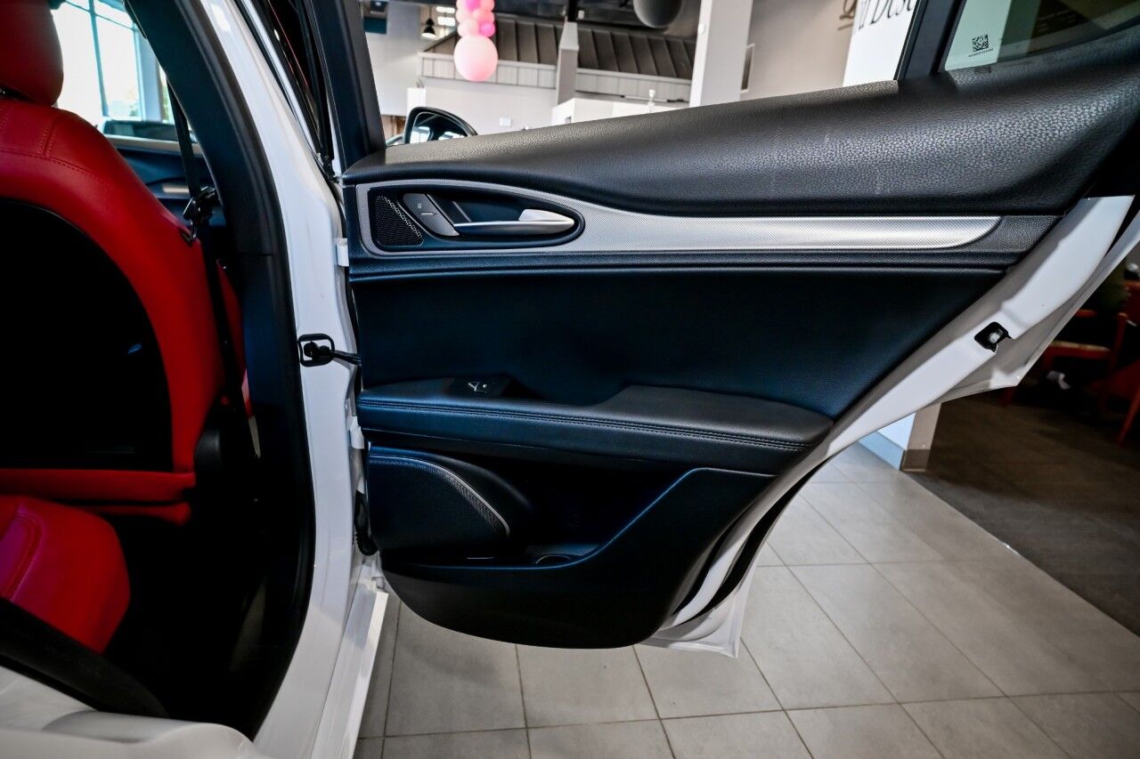 2023 Alfa Romeo Stelvio Veloce AWD , RED Interior Springfield NJ