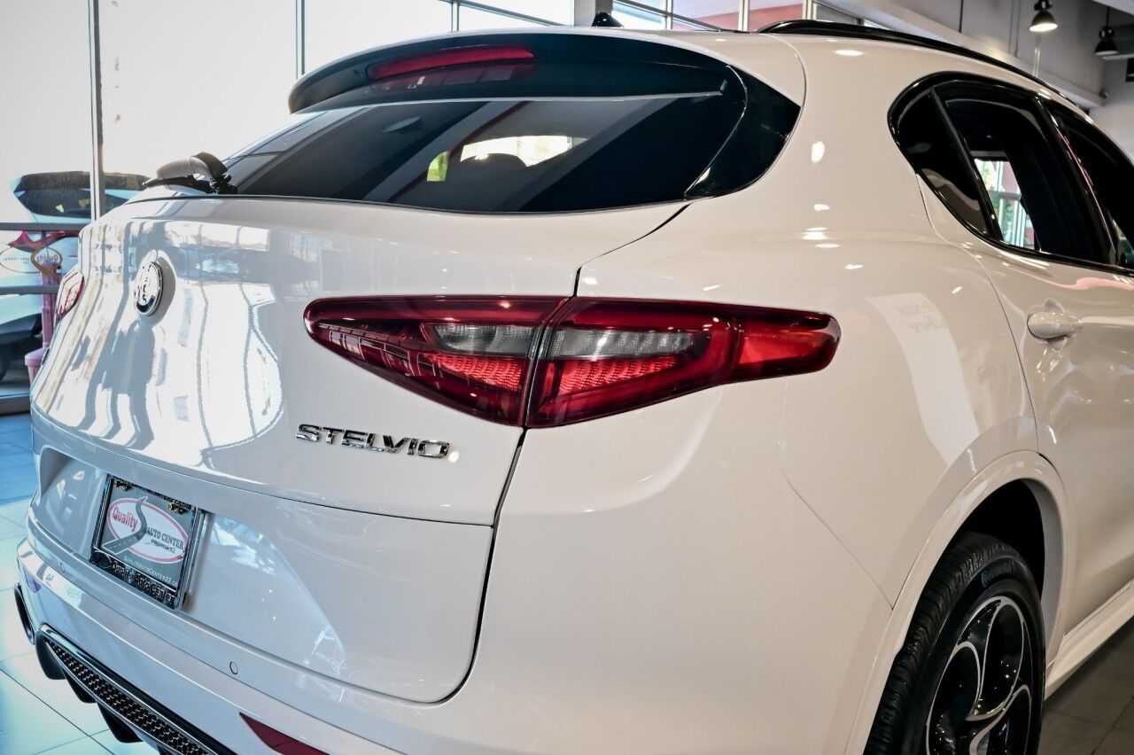 2023 Alfa Romeo Stelvio Veloce AWD , RED Interior Springfield NJ