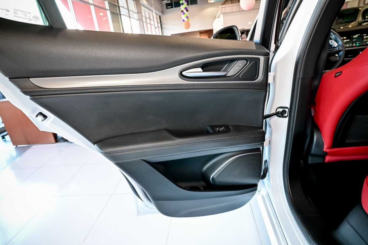 2023 Alfa Romeo Stelvio Veloce AWD , RED Interior Springfield NJ