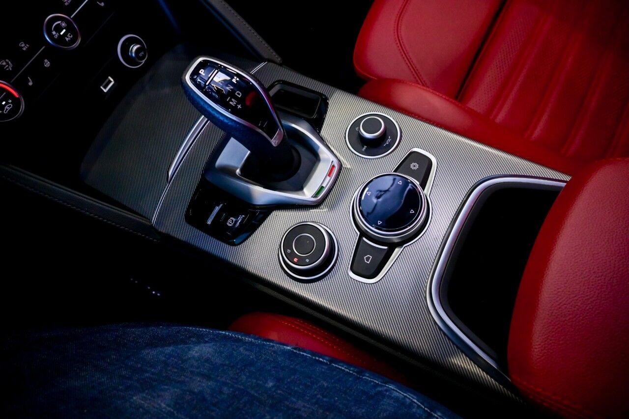 2023 Alfa Romeo Stelvio Veloce AWD , RED Interior Springfield NJ