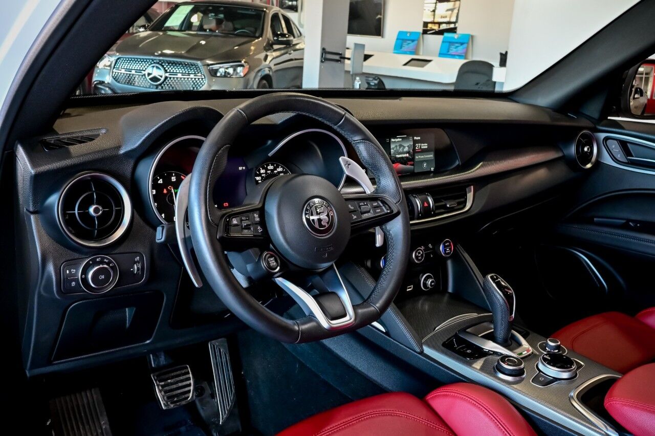 2023 Alfa Romeo Stelvio Veloce AWD , RED Interior Springfield NJ