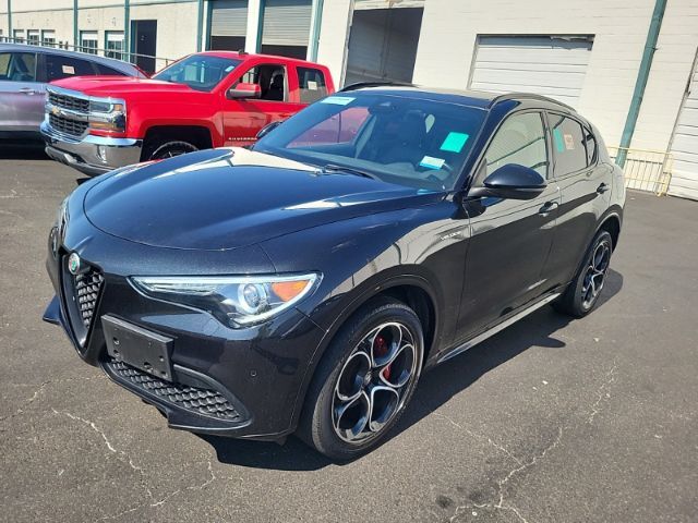 2023 Alfa Romeo Stelvio Veloce AWD