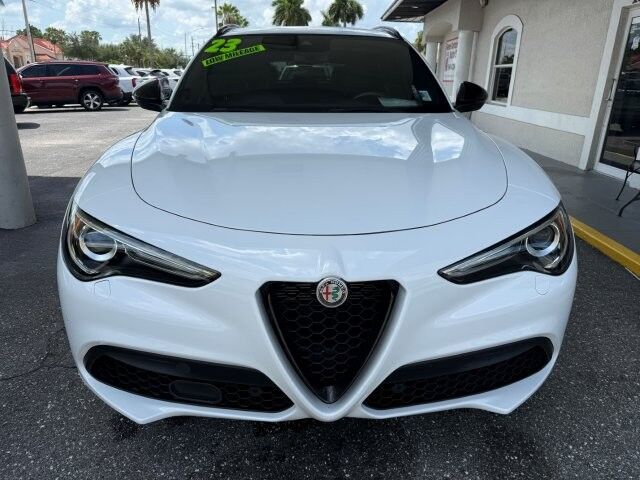 2023 Alfa Romeo Stelvio Veloce AWD