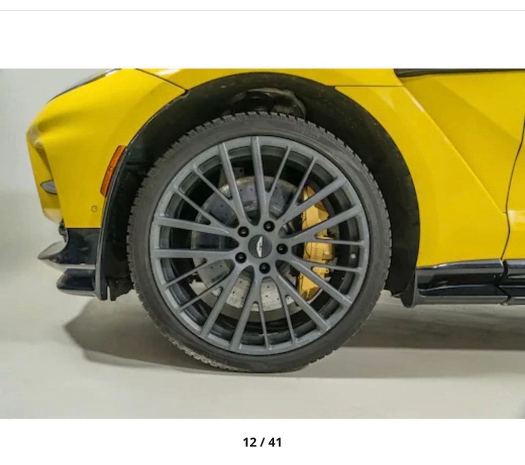 2023 Aston Martin DBX 707 Orange MA