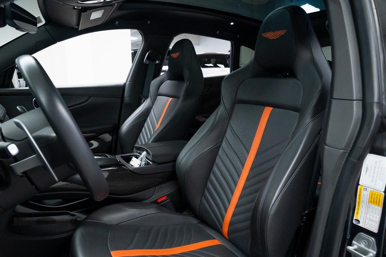 2023 Aston Martin DBX 707 Vented Seats Carbon Fiber Interior Trim Portland OR