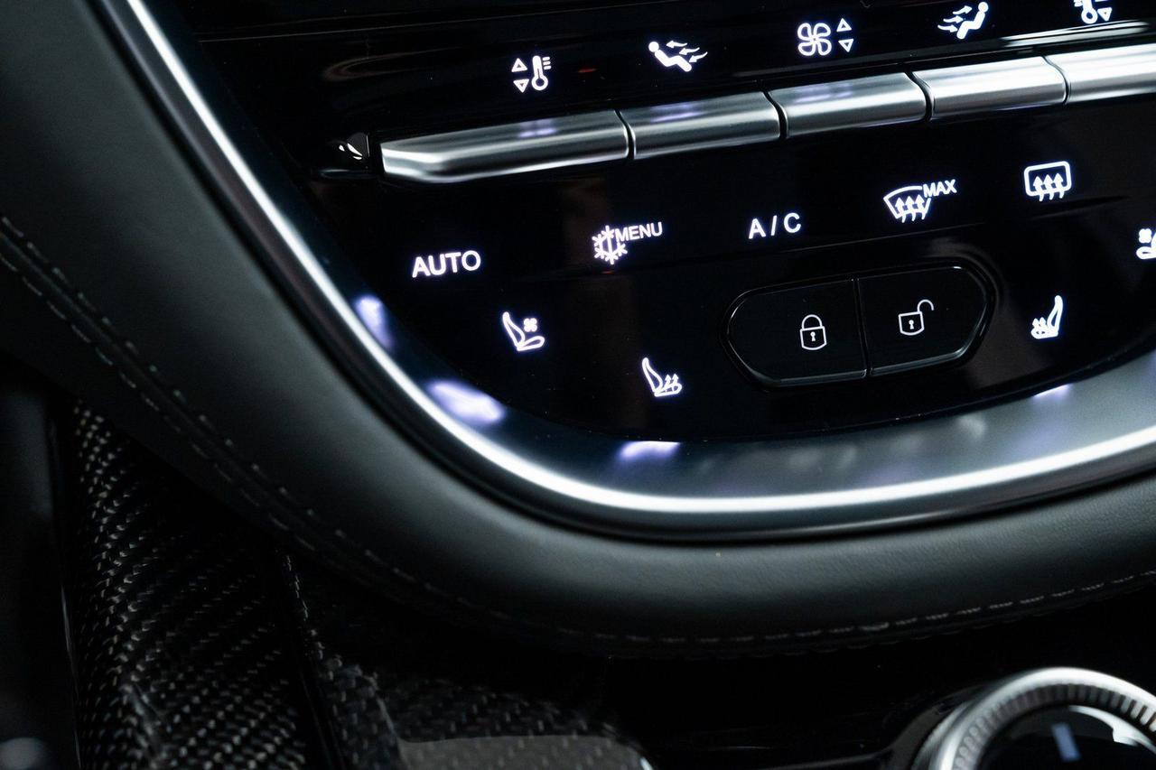 2023 Aston Martin DBX 707 Vented Seats Carbon Fiber Interior Trim Portland OR