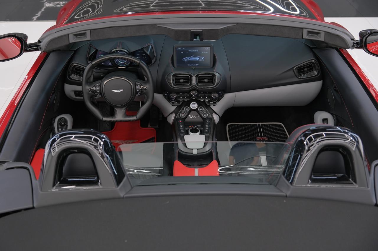 2023 Aston Martin Vantage Base Miami FL