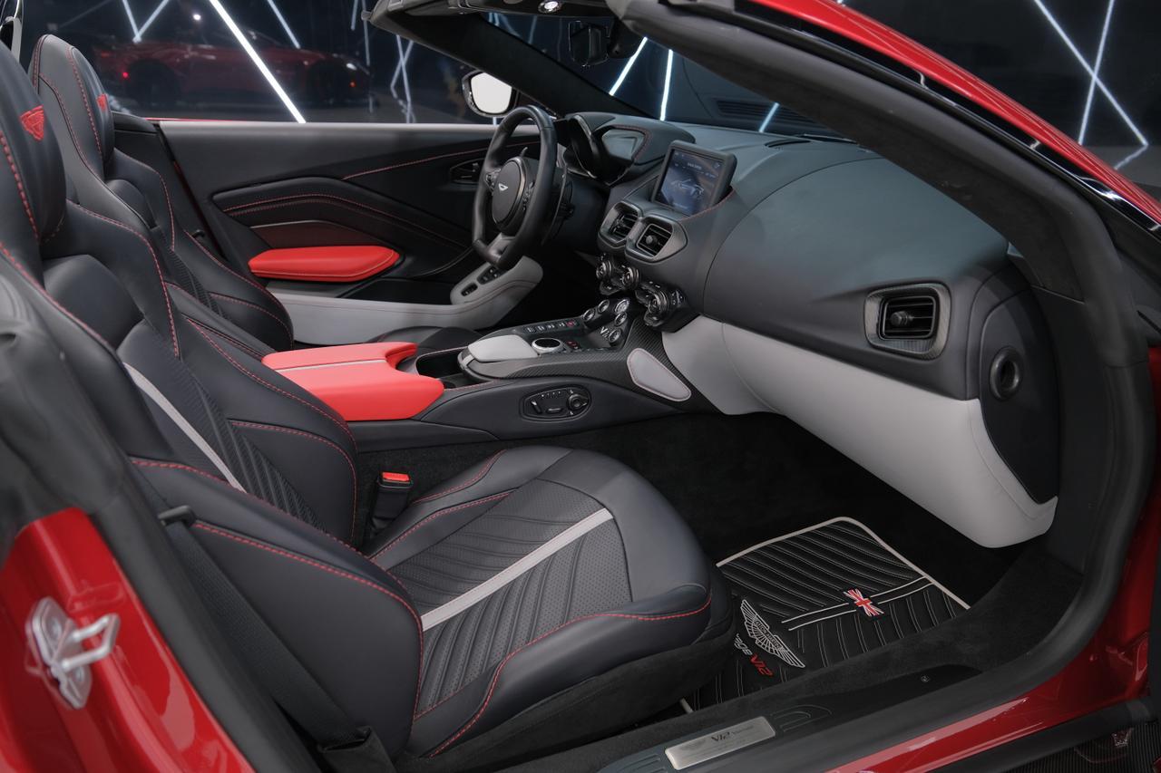 2023 Aston Martin Vantage Base Miami FL