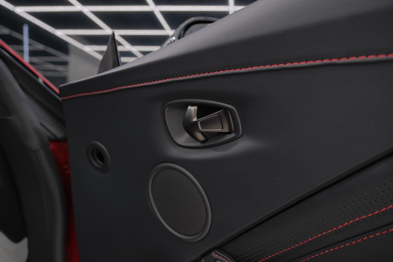 2023 Aston Martin Vantage Base Miami FL