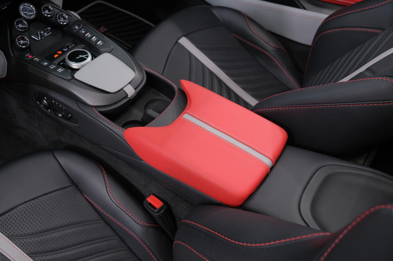 2023 Aston Martin Vantage Base Miami FL