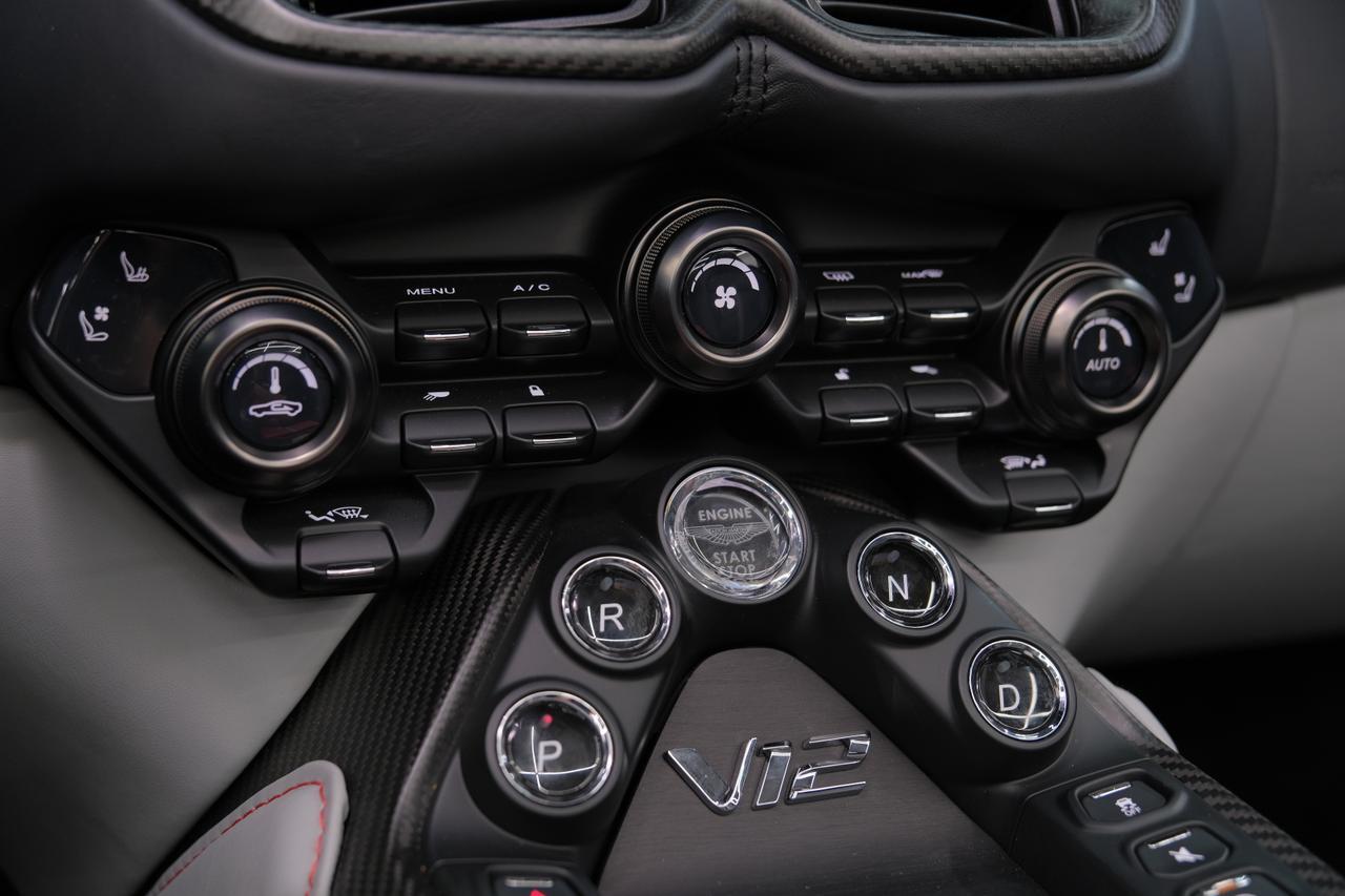 2023 Aston Martin Vantage Base Miami FL