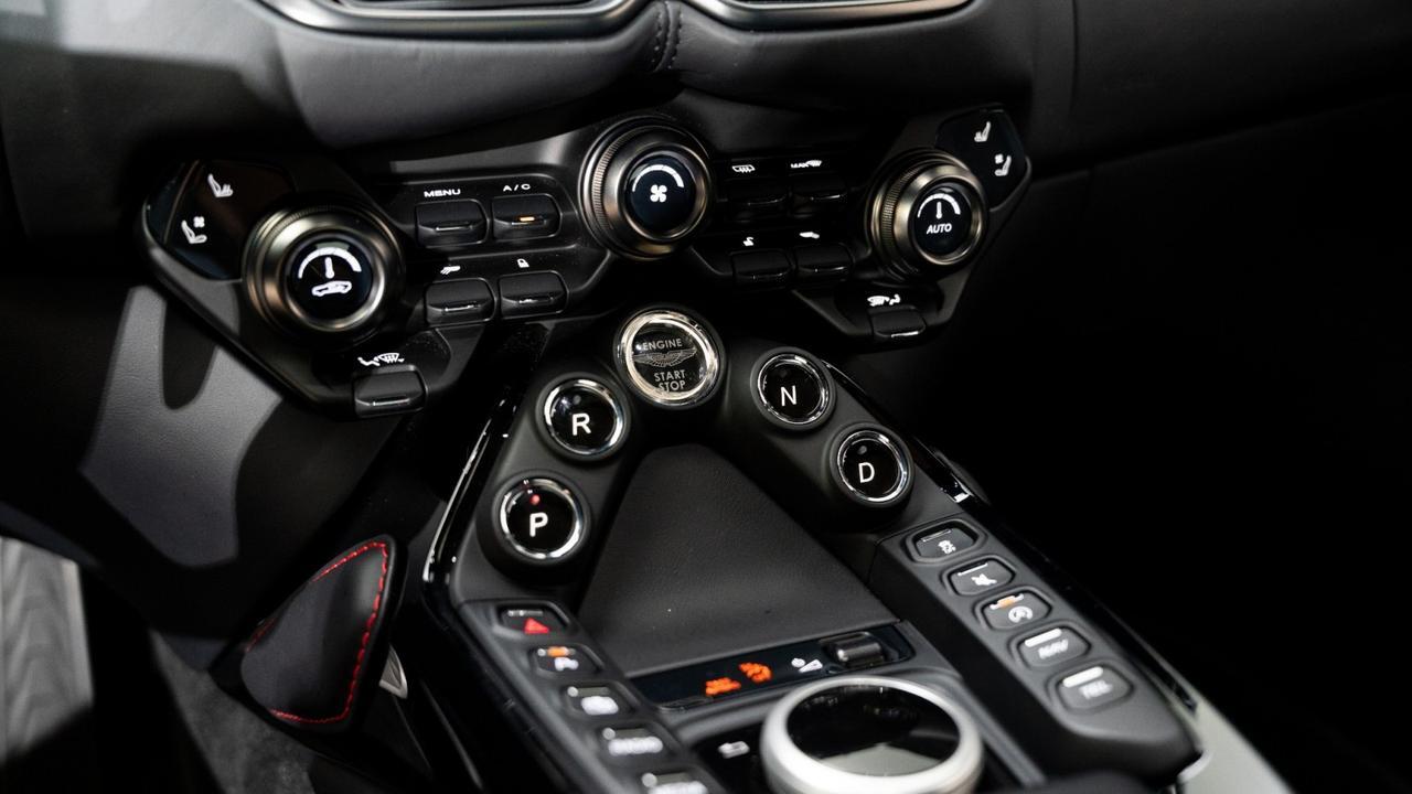 2023 Aston Martin Vantage w/ 2X2 Twill Carbon Fiber Upper Exterior Pack Franklin TN