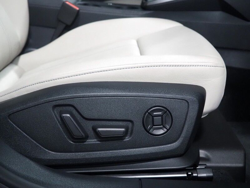 2023 Audi A3 Premium 40 TFSI *CONVENIENCE PKG, SAFETY ALERTS, BACKUP-CAMERA, COLOR TOUCHSCREEN, MOONROOF, LEATHER, HEATED SEATS, ADVANCED KEY, PARK ASSIST, WIRELESS CHARGING, ANDROID & APPLE Round Rock TX