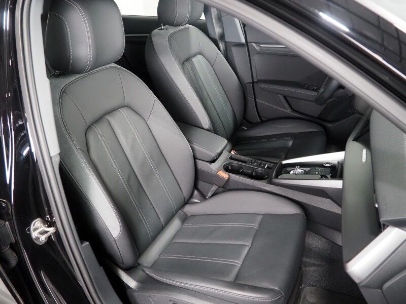 2023 Audi A3 Premium 40 TFSI Quattro *BLACK OPTIC PKG, CONVENIENCE PKG, SAFETY ALERTS, BACKUP-CAMERA, COLOR TOUCHSCREEN, MOONROOF, LEATHER, HEATED SEATS, ADVANCED KEY, PARK ASSIST, WIRELESS CHARGING, ANDROID & APPLE