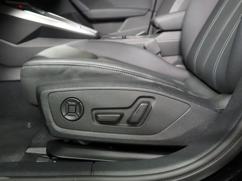 2023 Audi A3 Premium 40 TFSI Quattro *BLACK OPTIC PKG, CONVENIENCE PKG, SAFETY ALERTS, BACKUP-CAMERA, COLOR TOUCHSCREEN, MOONROOF, LEATHER, HEATED SEATS, ADVANCED KEY, PARK ASSIST, WIRELESS CHARGING, ANDROID & APPLE Round Rock TX