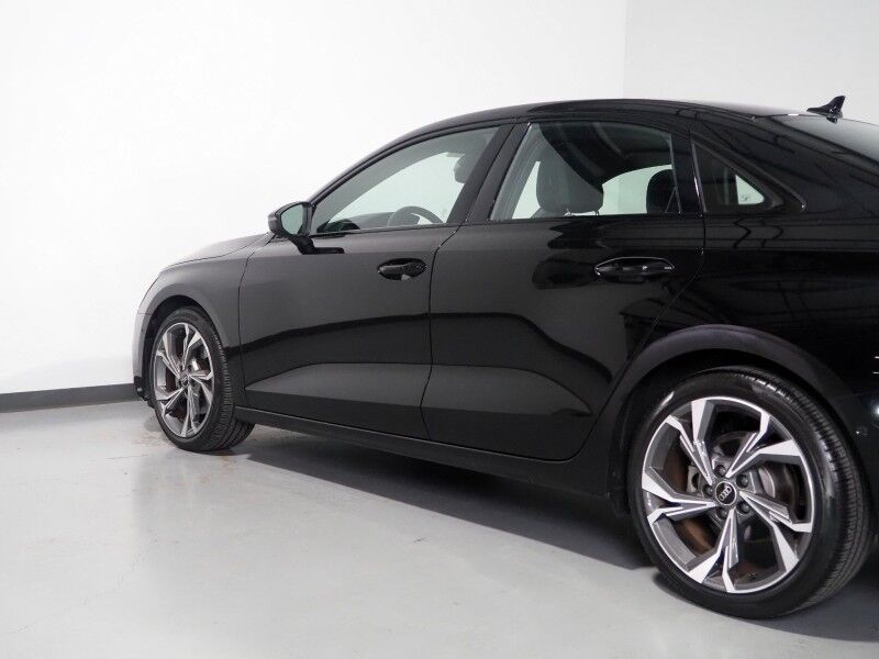 2023 Audi A3 Premium 40 TFSI Quattro *BLACK OPTIC PKG, CONVENIENCE PKG, SAFETY ALERTS, BACKUP-CAMERA, COLOR TOUCHSCREEN, MOONROOF, LEATHER, HEATED SEATS, ADVANCED KEY, PARK ASSIST, WIRELESS CHARGING, ANDROID & APPLE Round Rock TX