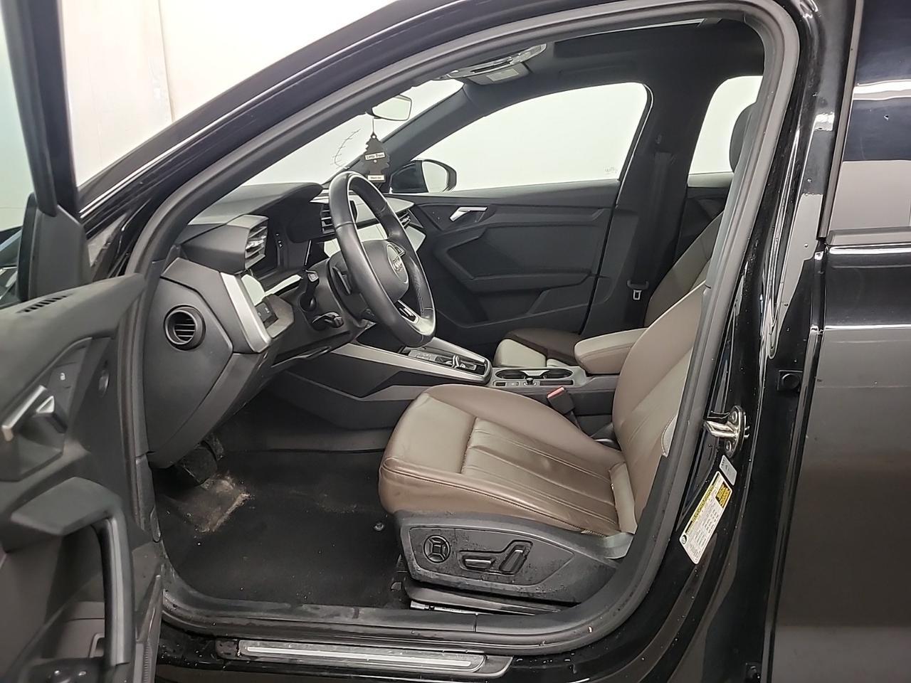 2023 Audi A3 Sedan Komfort | PANOROOF | PARKASSIST | HTD LTHR SEATS | DIGITALDASH | NOACCIDENT Toronto ON