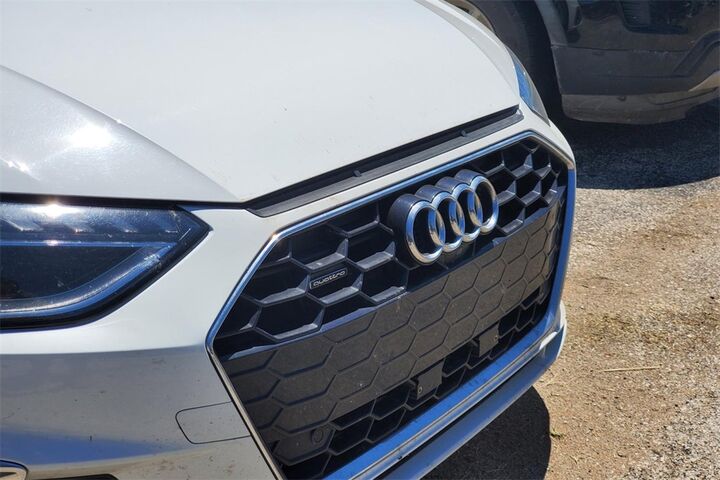 2023 Audi A4 45 S line Premium Plus  TX