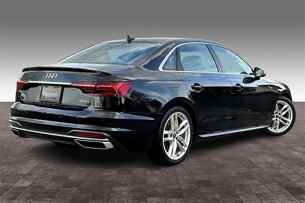 2023 Audi A4 45 S line Premium Plus OR