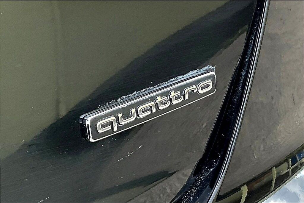 2023 Audi A4 45 S line Premium Plus OR