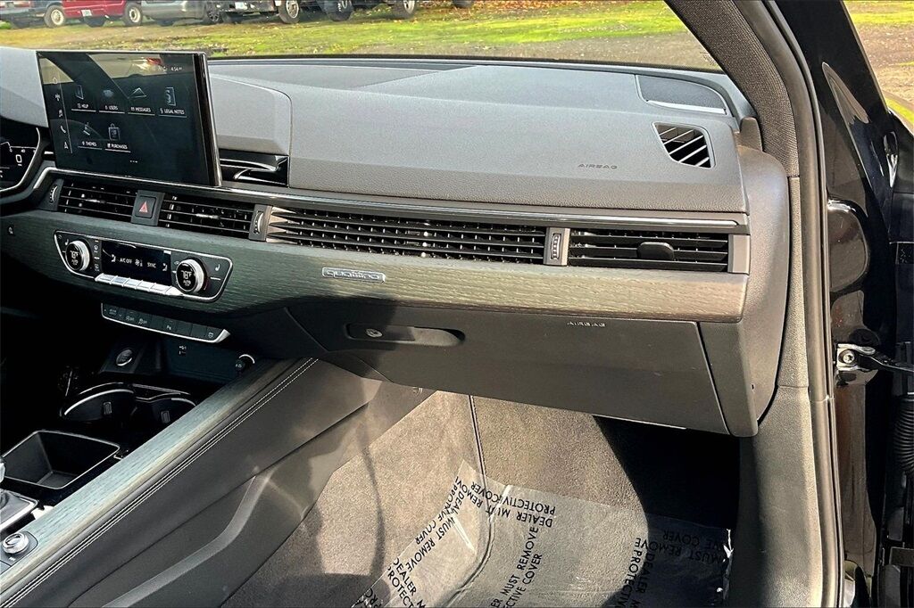 2023 Audi A4 45 S line Premium Plus OR