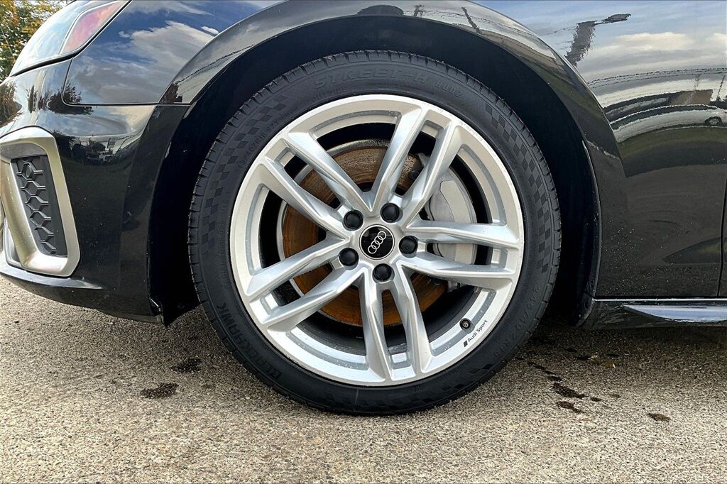 2023 Audi A4 45 S line Premium Plus OR