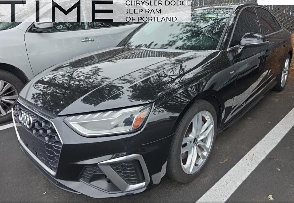 2023 Audi A4 45 S line Premium Plus