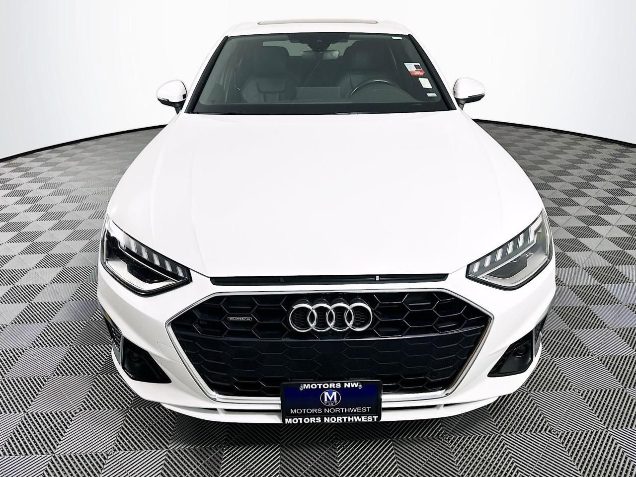 2023 Audi A4 45 S line Premium Plus