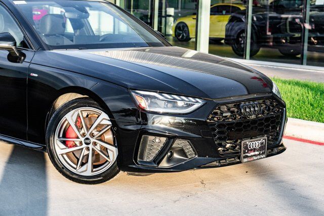 2023 Audi A4 Sedan S line Prestige