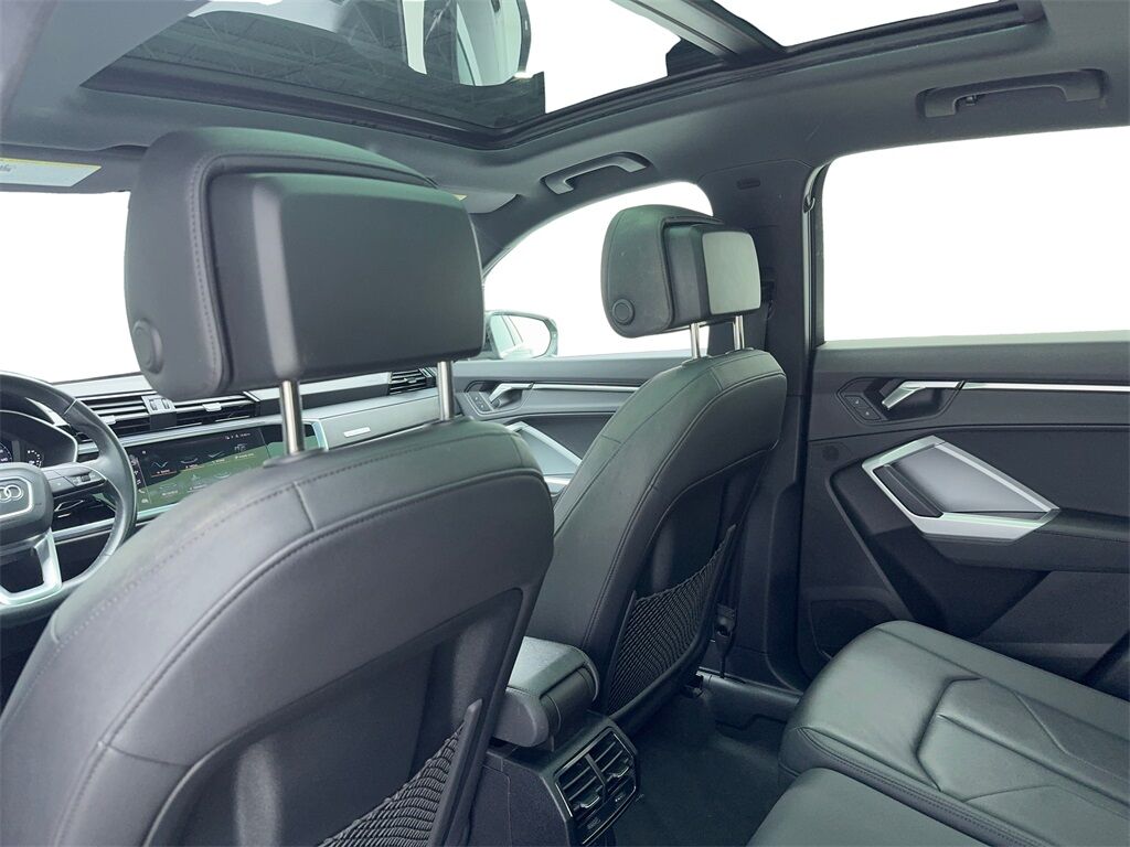 2023 Audi Q3 Premium CAM,PANO,HTD STS,BLIND SPOT Plano TX