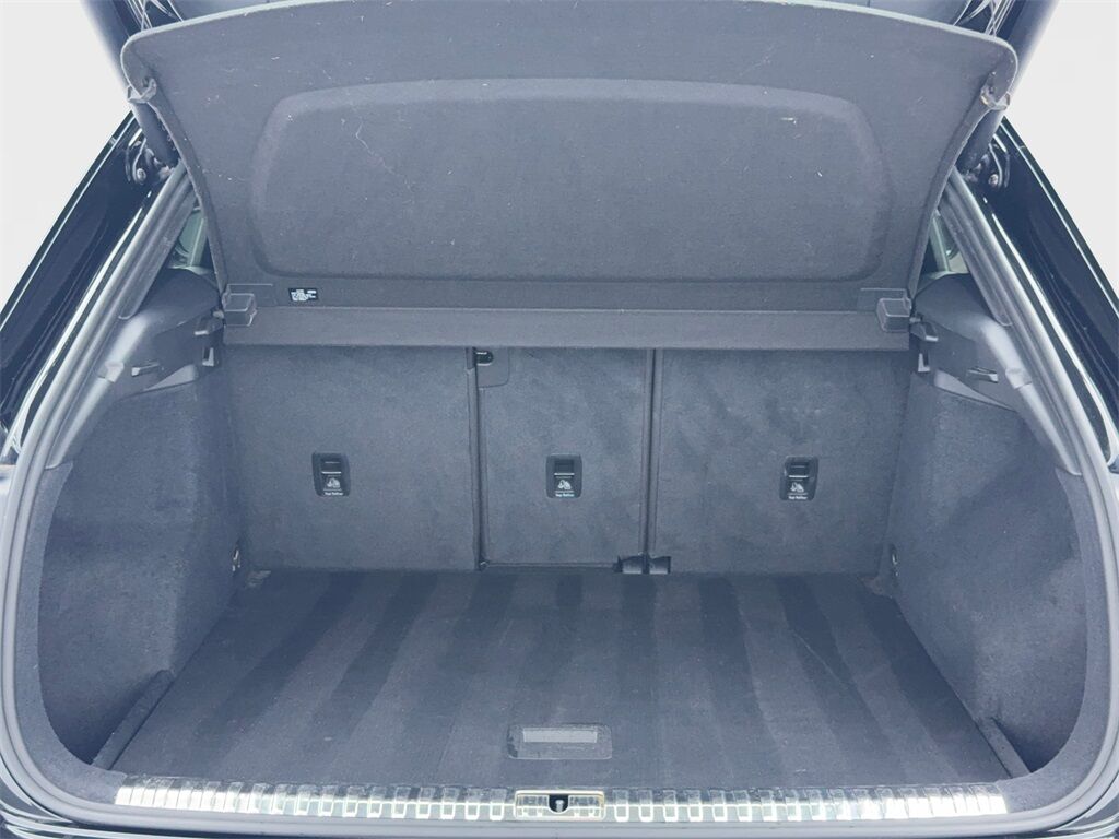 2023 Audi Q3 Premium CAM,PANO,HTD STS,BLIND SPOT Plano TX