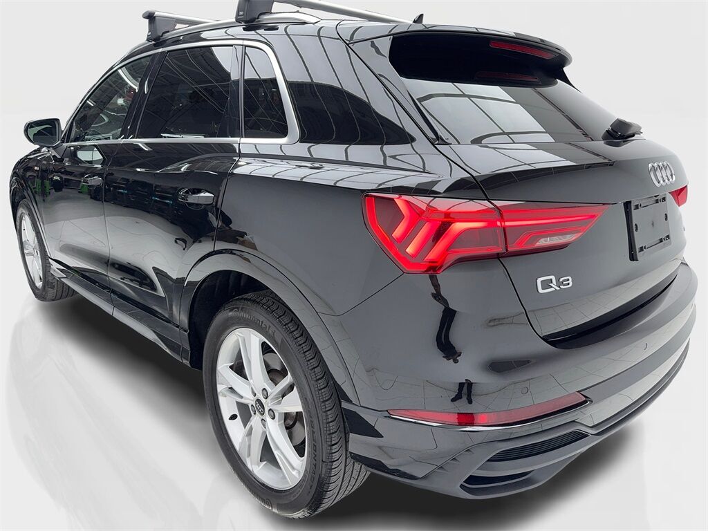 2023 Audi Q3 Premium CAM,PANO,HTD STS,BLIND SPOT Plano TX