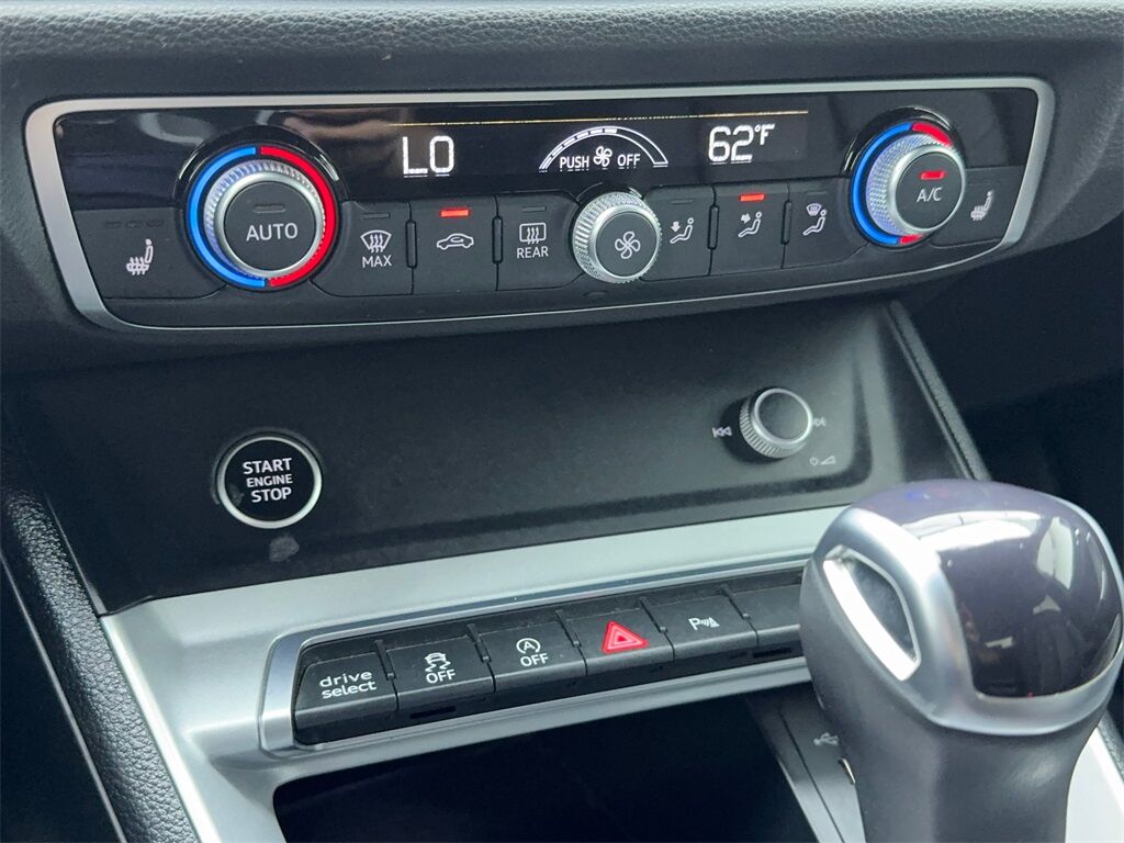 2023 Audi Q3 Premium CAM,PANO,HTD STS,BLIND SPOT Plano TX
