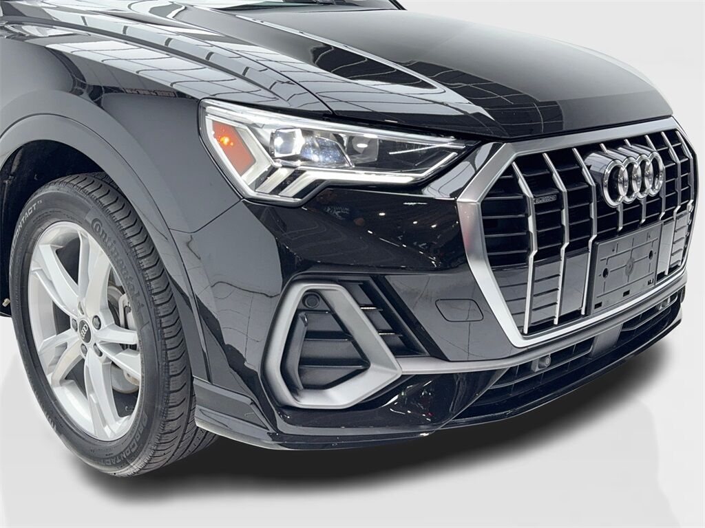 2023 Audi Q3 Premium CAM,PANO,HTD STS,BLIND SPOT Plano TX