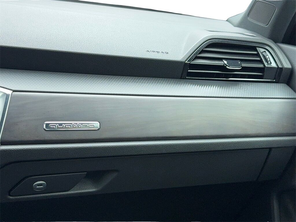 2023 Audi Q3 Premium CAM,PANO,HTD STS,BLIND SPOT Plano TX