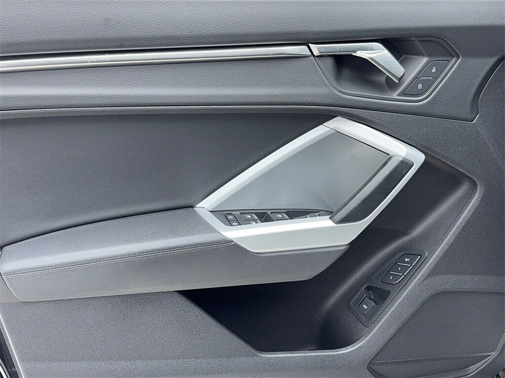 2023 Audi Q3 Premium CAM,PANO,HTD STS,BLIND SPOT Plano TX