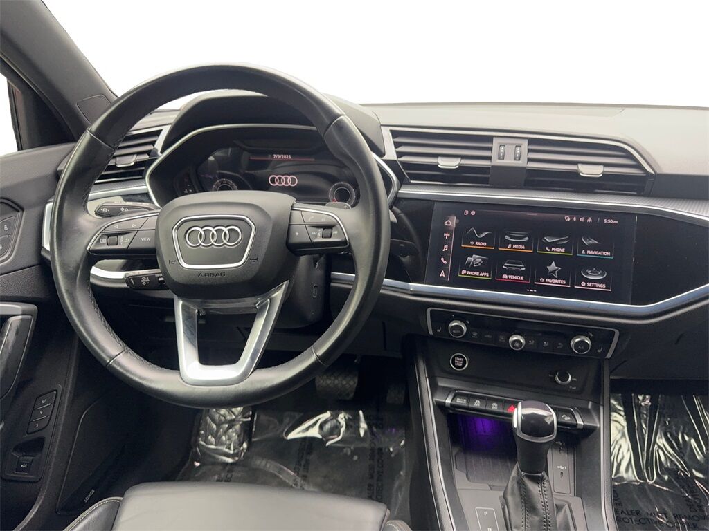 2023 Audi Q3 Premium Plus NAV,CAM,PANO,HTD STS,BLIND SPOT,20&quot; W Irving TX