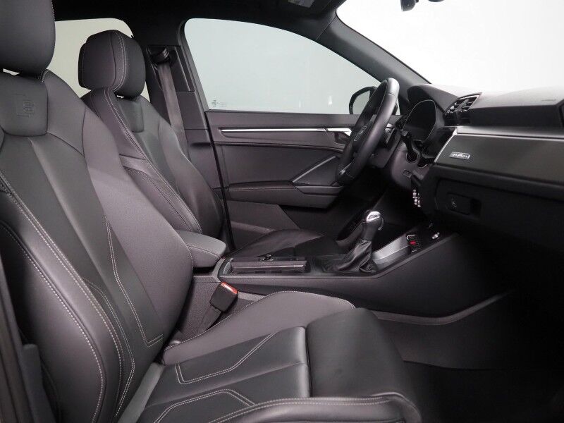 2023 Audi Q3 S line Premium 45 TFSI Quattro *BLACK OPTIC PKG, CONVENIENCE PKG, SAFETY ALERTS, BACKUP-CAMERA, COLOR TOUCHSCREEN, PANORAMA MOONROOF, LEATHER, HEATED SEATS, POWER LIFTGATE, ADVANCED KEY, FULL LED HEADLIGHTS, ANDROID & APPLE Round Rock TX